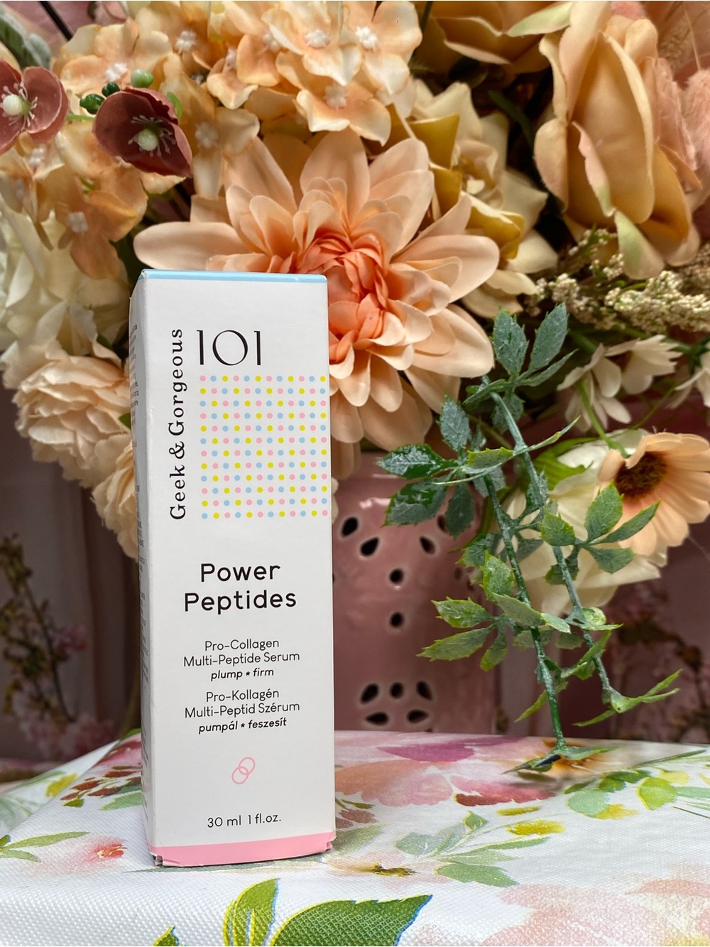 & Other Stories Power Peptides Serum - White & Pink Accents